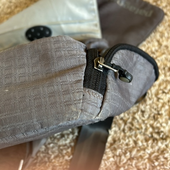 Vintage Patagonia Daily Grind Crossbody Messenger Laptop Bag - Picture 8 of 12